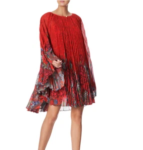 Camilla Franks Dress Sz S/M 10/12 Red Floral Sunray Pleats Wondering Waratah - Picture 1 of 18