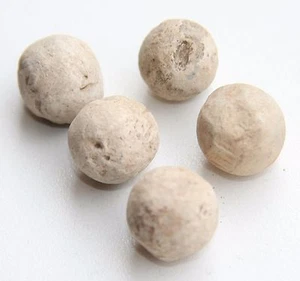 Antiguas reliquias excavadas antiguas balas de metralla ronda de guerra de la Guerra Civil de la Guerra de Crimea - Imagen 1 de 3