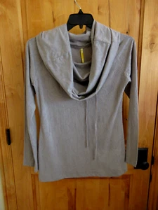 LOLE COWL TUBE NECK PULLOVER SIZE L TAUPE SUBTLE BOTANICAL PRINT LSLV DRAWSTRING - Picture 1 of 10