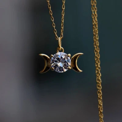 Collar colgante de diamantes de diosa Hécate creado en laboratorio de 2 quilates enchapado en oro amarillo de 14 quilates Foto 1 de 4