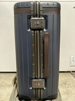 Carl Friedrik The Carry On Hybrid  Foto 1 de 3