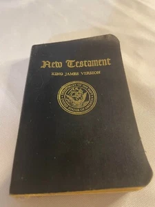 NEW TESTAMENT KING JAMES VERSION Department Of The Navy 1957 Paperback - Picture 1 of 6