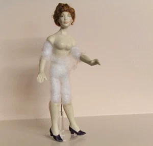 DOLLS HOUSE = Handcrafted LADY - Picture 1 of 1