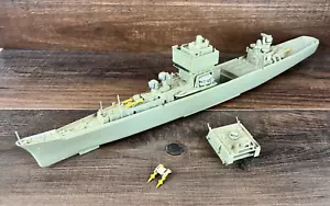 USS Long Beach Nuclear Cruiser Built Plastic Model - Picture 1 of 13