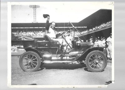Type 1 Photo: 1947 Chicago White Sox Luke Appling (HOF) In a Car Comisky Field - Image 1 of 2