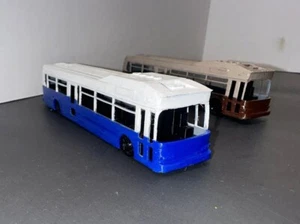 HO Scale City Bus (2 Pack) New Flyer Invero 1:87 Public Transport New York Style - Picture 1 of 9