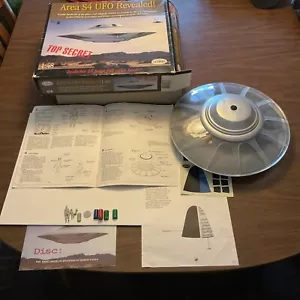 Testors Area S4 UFO 1:48 Scale Plastic Kit 576. ** SEE PHOTOS ** - Picture 1 of 22