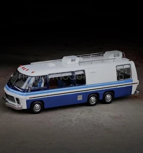MK 1:64 Escala Azul APA GMC Motor Home Road Trip RV Van Modelo de coche de resina fundida a presión - Imagen 1 de 12
