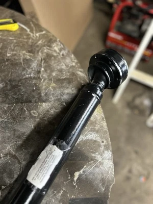 For Jeep Grand Cherokee 1999-01 4.0L L6 4WD Front Driveshaft Prop Shaft Assembly - Image 1 of 4