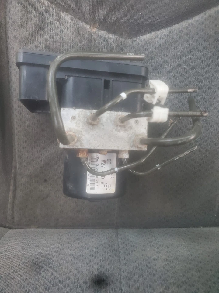 07-09 MODULADOR MÓDULO BOMBA FRENO ABS ANTIBLOQUEO SUZUKI XL-7 Foto 1 de 3