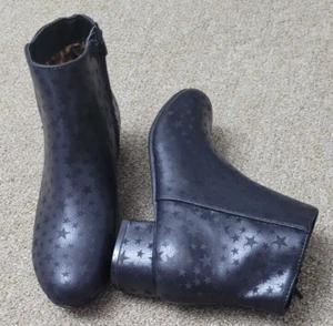 Steve Madden Girls Youth Zip Up Ankle Boots Size 3 Black PU Leather Stars - Picture 1 of 13