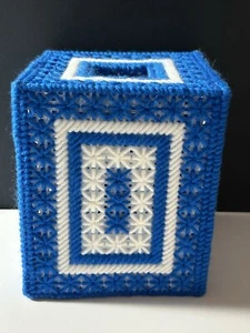 Handmade Needlepoint Plastic Canvas Tissue Box Cover Blue & White Vintage - Picture 1 of 4