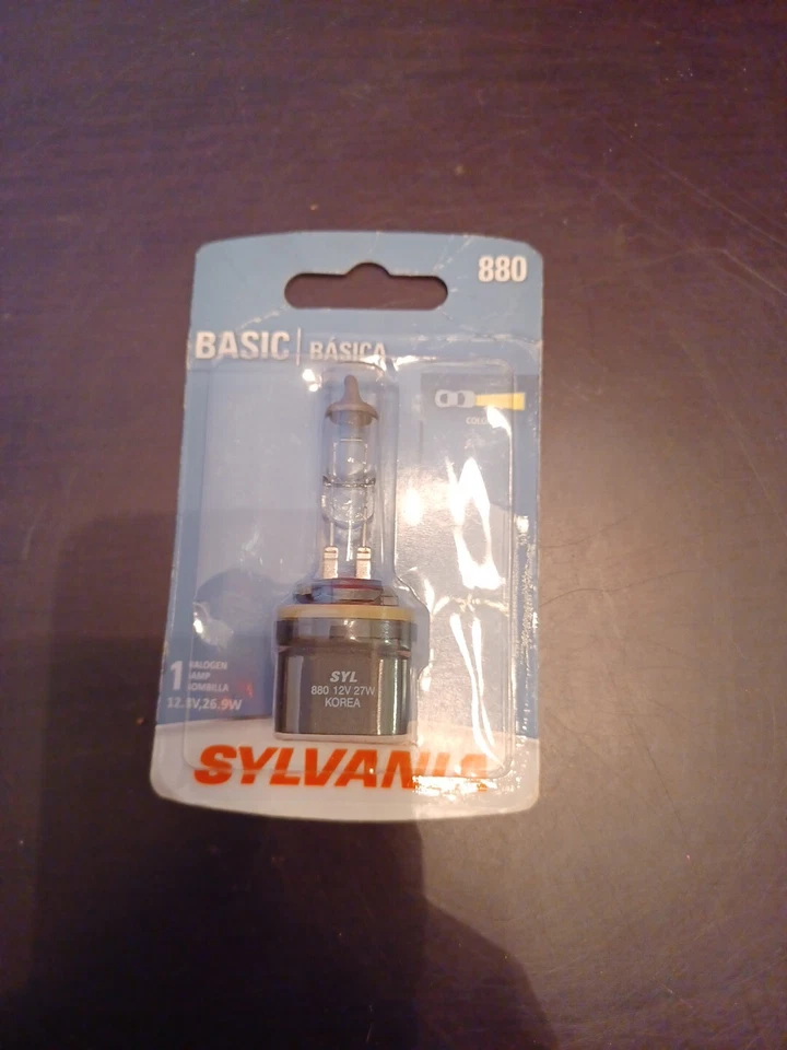 Bombilla antiniebla halógena automática básica Sylvania 880, paquete de 1 Foto 1 de 1