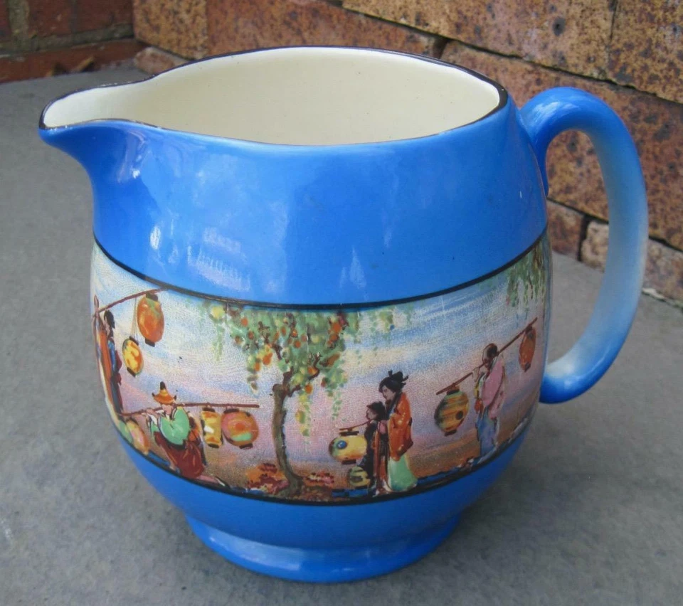 Jarra de 1920 L. and Sons Ltd. Hanley Inglaterra Azul 5" Motivo Oriental Foto 1 de 1