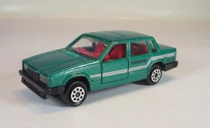 Majorette 1/61 Volvo 760 GLE grünmetallic #1075 - Bild 1 von 1