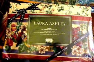 Vintage Laura Ashley RUBENS Twin Flat Sheet Burgundergrün Blumenmuster - Bild 1 von 12