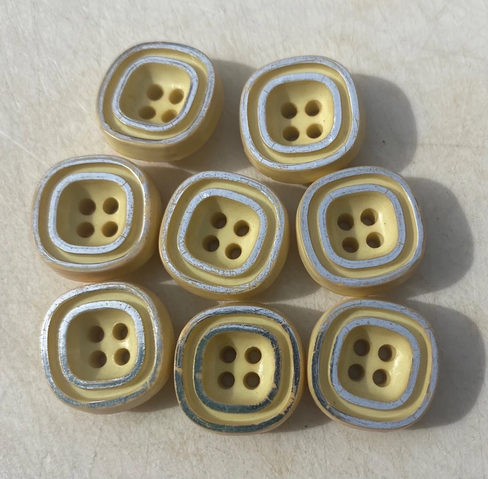 8 yellow and silver vintage buttons 20mm - Image 1 of 1