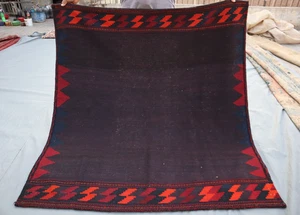 5x5 tiefbrauner afghanischer Stammes-Kelim mit roten & blauen Zickzack-Bordüren - Vintage Nomade - Bild 1 von 11
