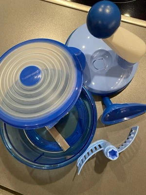 Tupperware Quick-Chef blau 1,3 l ZERKLEINERER KÜCHENMASCHINE RÜHRER - Bild 1 von 2