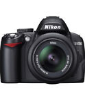 Lustrzanka cyfrowa Nikon D D3000 z obiektywem ręcznym 18-55 mm i obiektywem ręcznym NIKORR 50 mm F/1,8