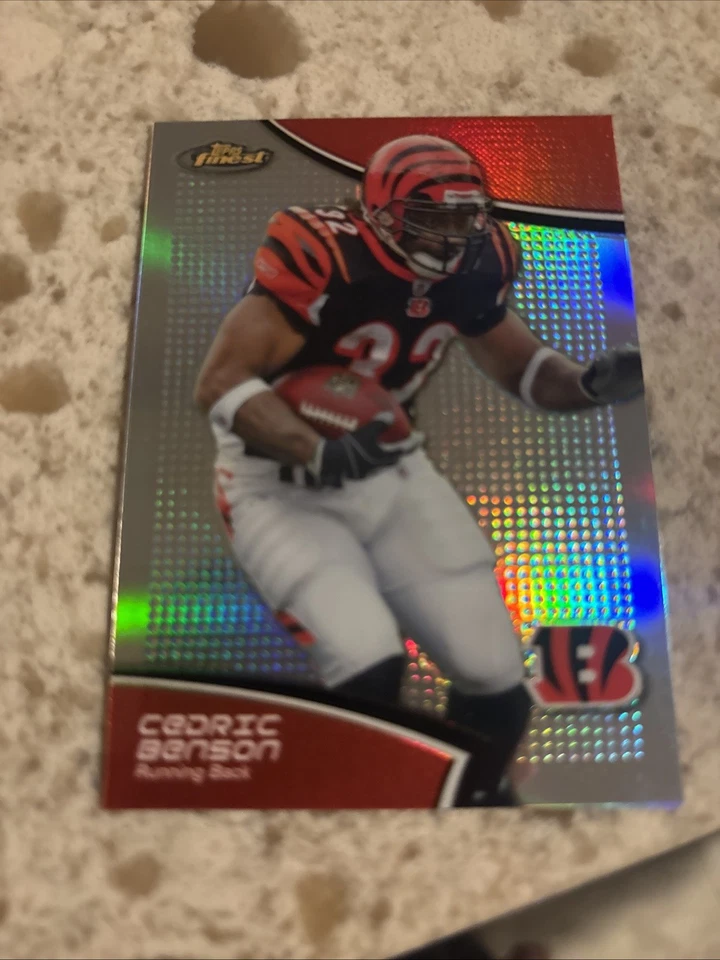 2011 Topps Finest Refractor Cedric Benson #31 - Image 1 of 1