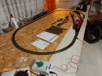 Fleischmann Anlage,2 Züge,Teils NEU - Bild 1 von 4