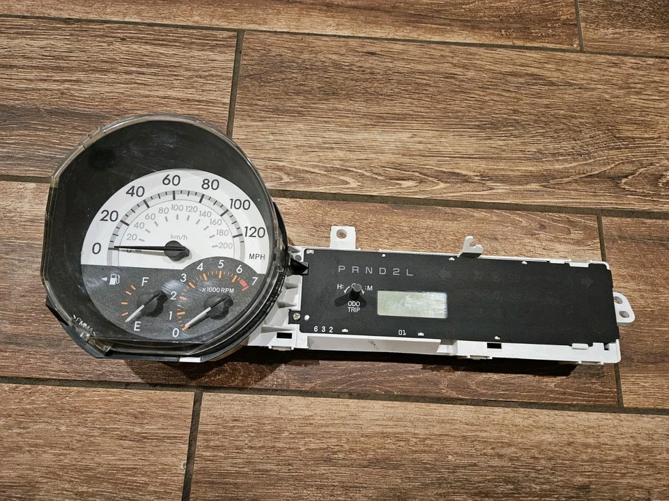 Приборный спидометр кластер Scion XB MT 2004-2006 годов выпуска от оригинального производителя 83800-5C761 - Изображение 1 из 4