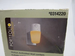 Portfolio 1-Light Outdoor Wall Light 0314220 - Picture 1 of 3