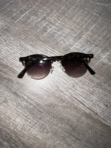 Gafas de sol Clubmaster de carey sin marca lentes marrones puente de metal dorado retro - Imagen 1 de 3