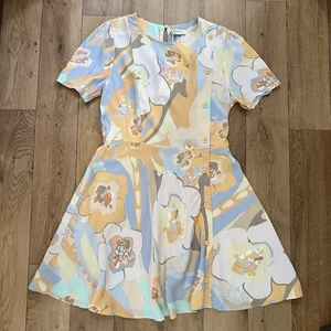 Zara Dress Size M Floral Print Short Sleeve Fit & Flare Mini BNWT - Picture 1 of 11