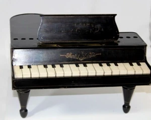 Uncle Sams Baby Grand Piano Wood & Metal Antique Child Durable Toy & Co. - Picture 1 of 21