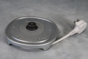 Base de hervidor de agua genuina Smeg KLF03 repuesto plata satinada KLF03SSUK - Imagen 1 de 4