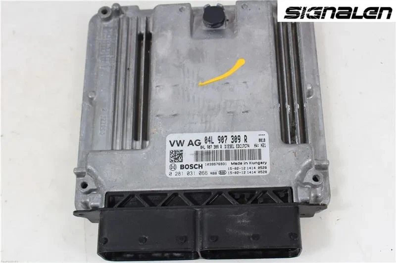 Centralina motore originale (ECU) VW PASSAT (3G2, CB2) 2015 - Immagine 1 di 2