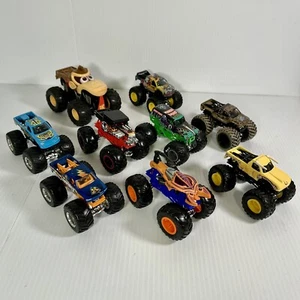 Hot Wheels Monster Jam Trucks lot of 9 - Moving Axles - not the big ones - Picture 1 of 10