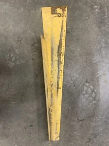 86591212 Used LH Guide Bracket 86507718, 86533530, L865, LS180, LX865, LX885 - Picture 1 of 10