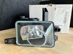 Fendinebbia sinistro per Opel Corsa C 13270399 - Foto 1 di 3