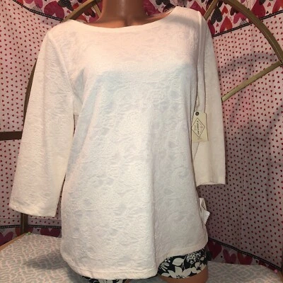 St. John's Bay Women's PL 3/4 Sleeve Ivory Color(8) - Image 1 of 4