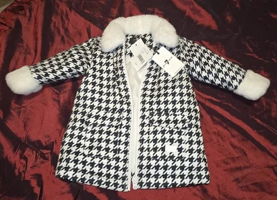 Abrigo de bebé 7 para toda la humanidad 12 Mos Chevron negro blanco ribete de piel sintética Foto 1 de 3