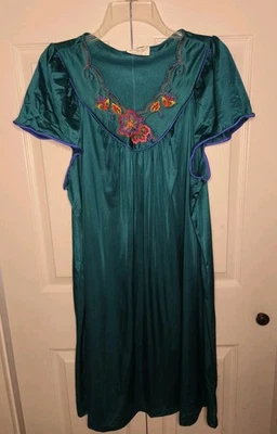 Vanity Fair Vintage Green Teal Embroidered Nylon Nightgown Size Large - Image 1 of 4