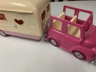 LIL' WOODZEEZ Calico Critter Pink Jeep And Camper    Bin B - Image 1 of 4