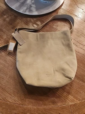 全新 Margot New York Kaye 水桶 麂皮绒 皮革 托特包 有内衬 可调节 全新带标签 — 第 1/4 张图片