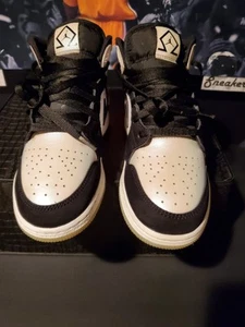 Jordan 1 Mid GS "Diamond Shorts" (DN4321-100) Talla 6.5Y/Mujer. Talla 8💥💥 - Imagen 1 de 17