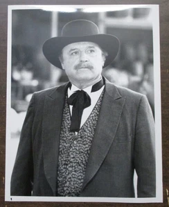 PRESS PROMO PHOTO TV DESPERADO AVALANCHE AT DEVIL'S RIDGE ROD STEIGER 1988 Q440 - Picture 1 of 3