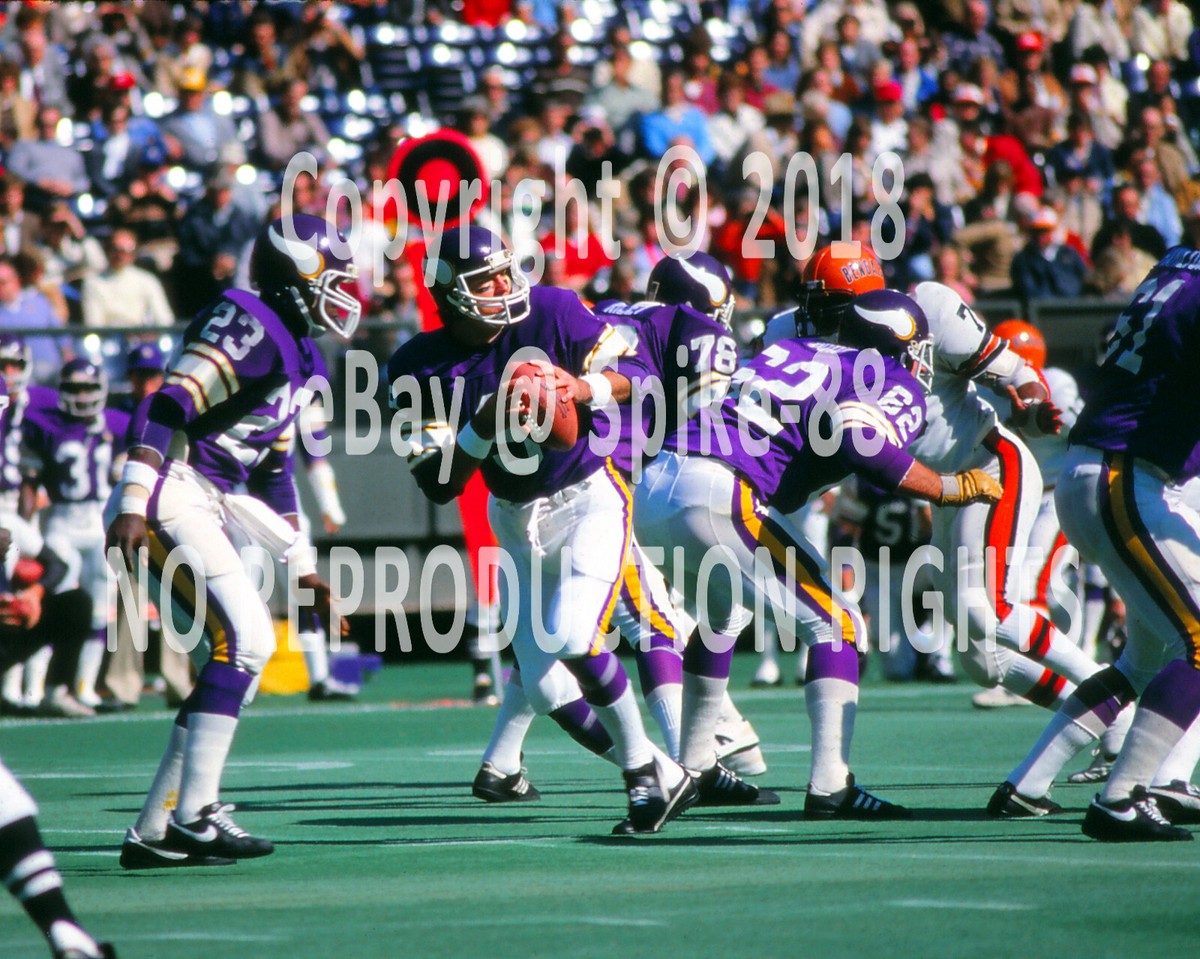 Minnesota Vikings Football 1980 Vintage Sports Memorabilia Minnesota Vikings Football 1980 Vintage Sports Memorabilia