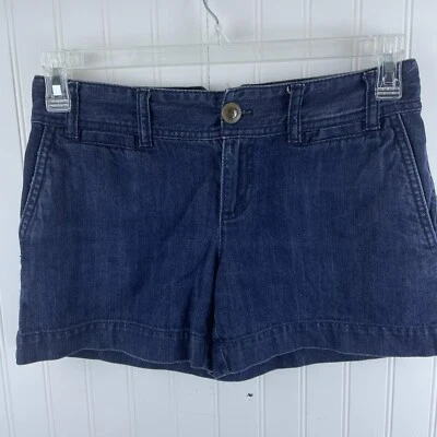 Ann Taylor Loft 女式蓝色牛仔短裤 4 英寸内缝 4 码  — 第 1/4 张图片