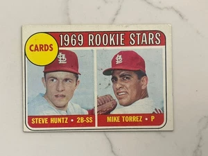 1969 Topps Baseball #136 Mike Torrez Steve Huntz St. Louis Cardinals Rookies - Foto 1 di 2