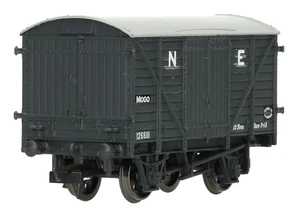 33-702 Bachmann OO Gauge 12 Ton Mogo Van 126981 NE Grey - Relettered (Pre-Owned) - Picture 1 of 1