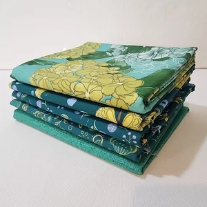 Cottage Bleu, Ocean Bundle of 5 Different 1/2-Yard, Prints, Total 2.5 Yards - Picture 1 of 6