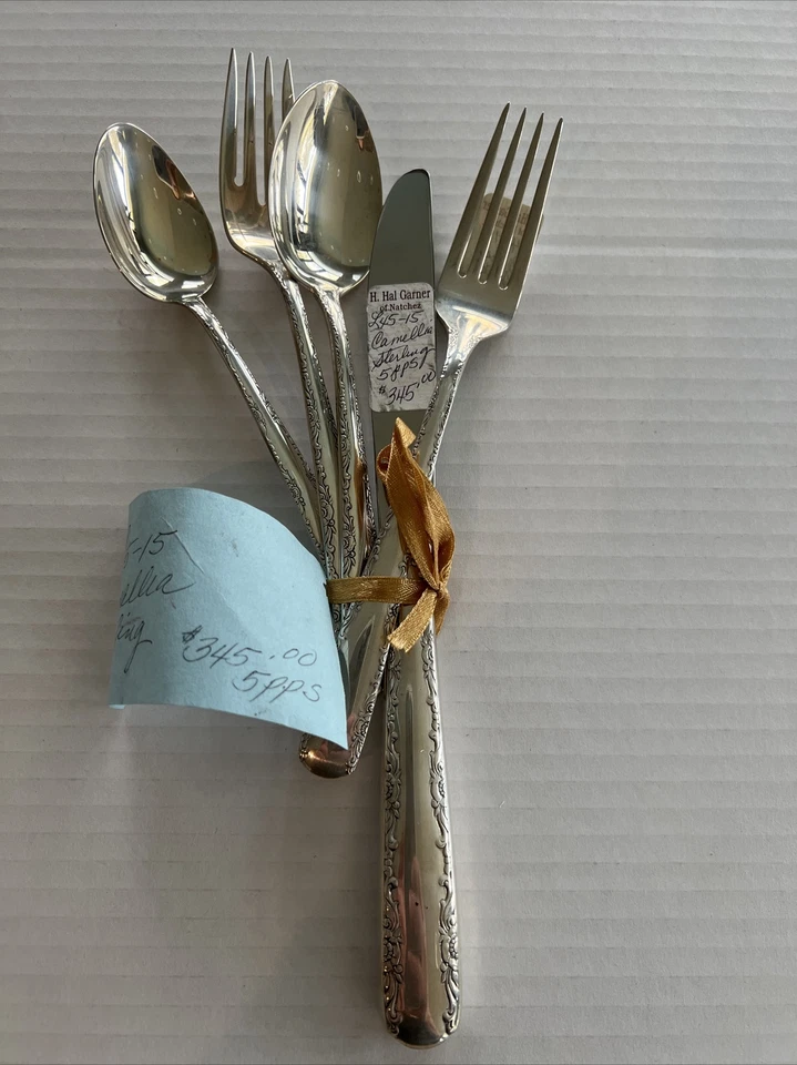 Juego de cubiertos Gotham plata de ley 5 piezas ajuste de lugar patrón Camelia Foto 1 de 1