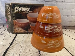Vintage Pyrex Autumn Harvest Wheat Mixing Nesting Bowls Set of 3 403 402 401 NIB - Picture 1 of 16